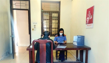 Lãnh đạo Viện KSND thị xã Sơn Tây trực tiếp tiếp công dân